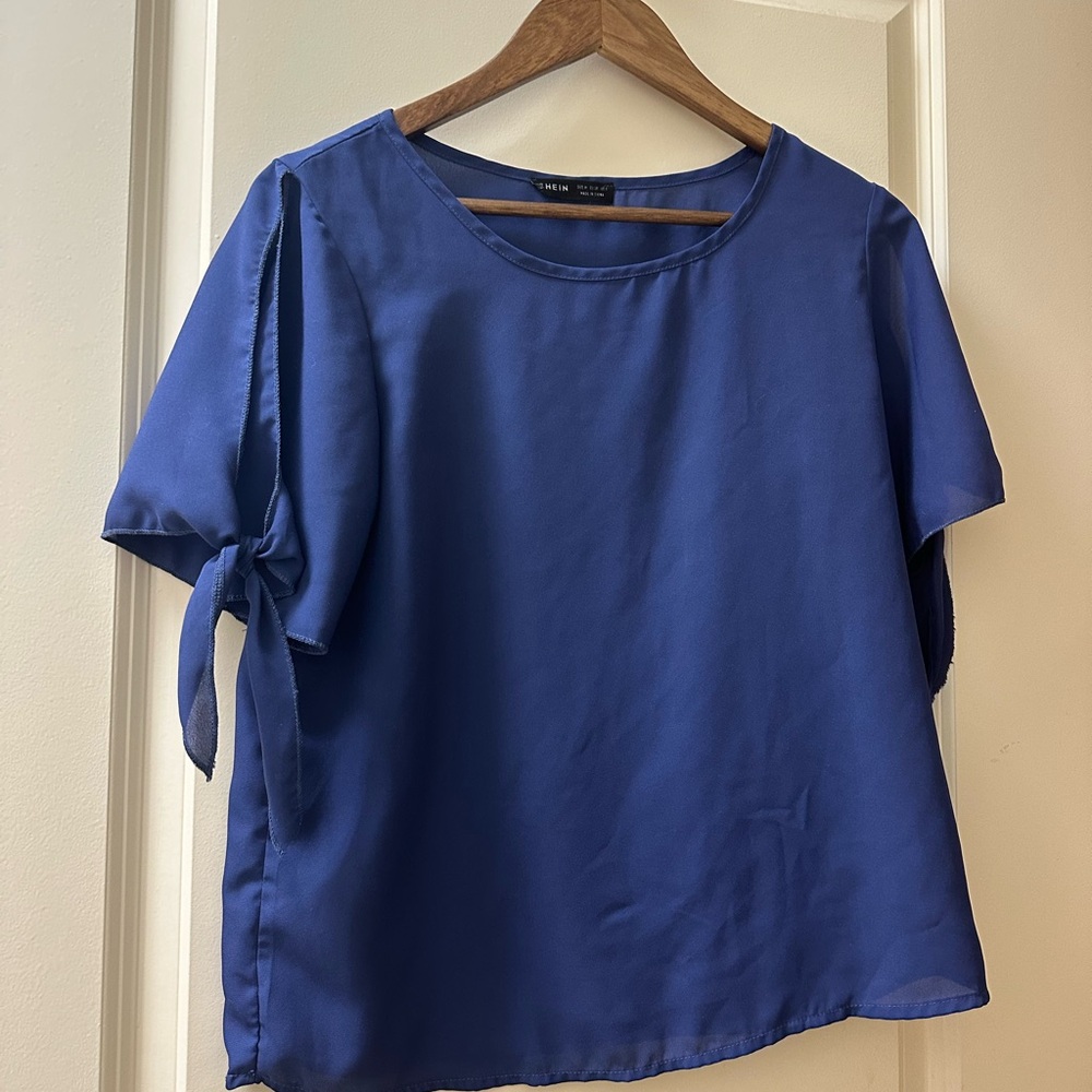 Shein Women’s Medium Blouse